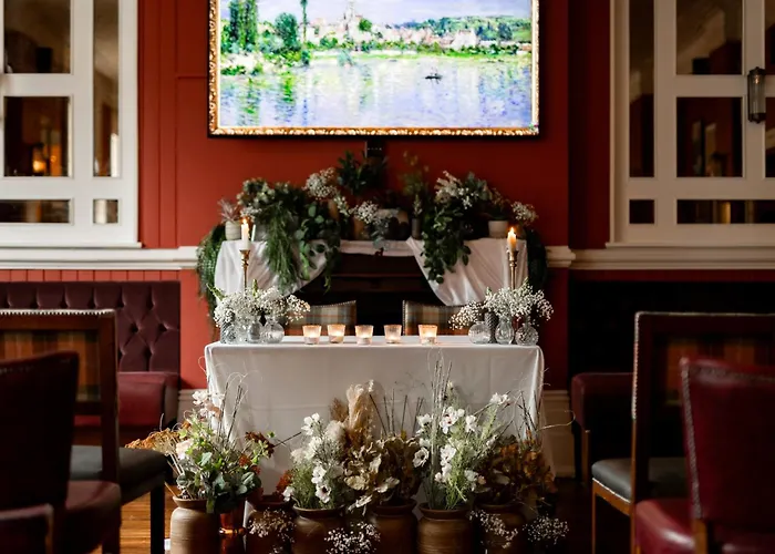 The Drayton Court Hotel